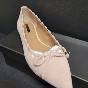 NIB-Tahari Ta-Elon Flats